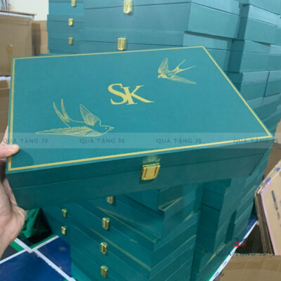 xưởng sản xuất hộp cứng